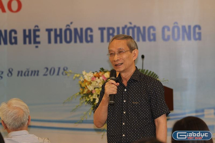 Theo thầy Nguyễn Xuân Khang, chủ trương 5 năm tới nếu không tuyển giáo viên dạy tiểu học có trình độ trung cấp, cao đẳng là không khả thi (Ảnh: Trinh Phúc) Theo thầy Nguyễn Xuân Khang, chủ trương 5 năm tới nếu không tuyển giáo viên dạy tiểu học có trình độ trung cấp, cao đẳng là không khả thi (Ảnh: Trinh Phúc)