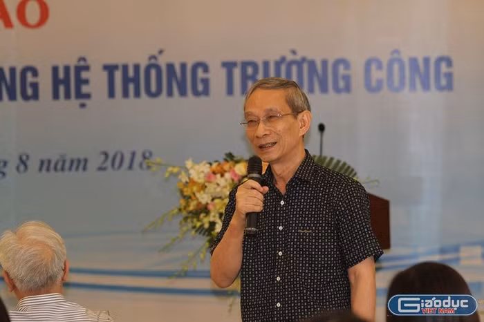 Theo thầy Nguyễn Xuân Khang, chủ trương 5 năm tới nếu không tuyển giáo viên dạy tiểu học có trình độ trung cấp, cao đẳng là không khả thi (Ảnh: Trinh Phúc)