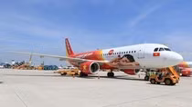 Vietjet cho biết sẽ tăng thêm một số chuyến bay đêm từ sân bay Tân Sơn Nhất đi các tỉnh đồng thời giảm tới 40% giá vé - ảnh nguồn Vietjet Air.
