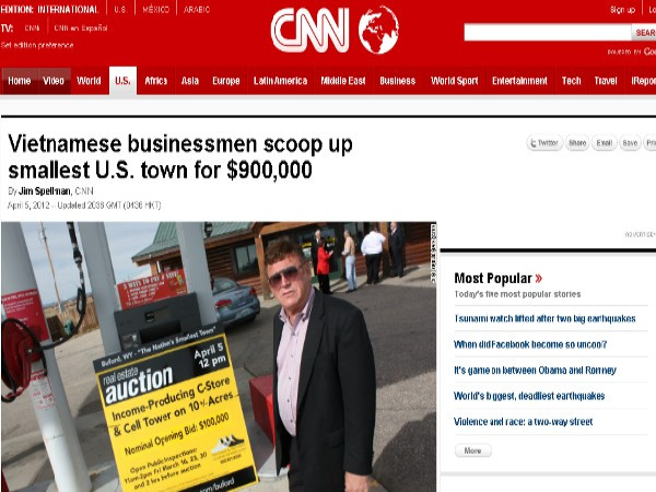 Gần đây nhất, báo chí Mỹ lại được dịp sửng sốt khi ông Phạm Đình Nguyên, một doanh nhân ở thành phố Hồ Chí Minh đã táo bạo bỏ ra 900.000 USD để mua lại thị trấn Buford (tiểu bang Wyoming, Mỹ). Gần đây nhất, báo chí Mỹ lại được dịp sửng sốt khi ông Phạm Đình Nguyên, một doanh nhân ở thành phố Hồ Chí Minh đã táo bạo bỏ ra 900.000 USD để mua lại thị trấn Buford (tiểu bang Wyoming, Mỹ).