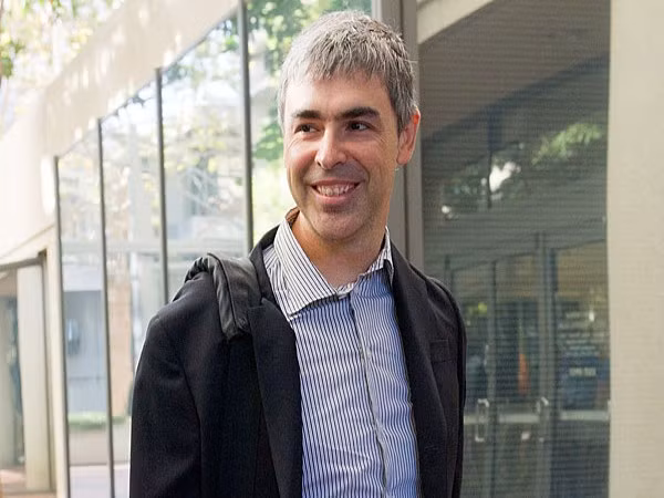 8. Larry Page (39 tuổi) Công ty: Google Tài sản: 18,3 tỷ USD Là người đồng sáng lập ra trang tìm kiếm số một thế giới Google, nhưng Larry Page đã thôi giữ chức Giám đốc điều hành từ năm 2001 và chỉ mới quay trở lại Google vào tháng 4 năm ngoái. Sau khi lấy lại quyền lãnh đạo, Larry Page đã tung ra dịch vụ Knol, một dịch vụ giống như bách khoa toàn thư, để cạnh tranh với Wikipedia nhưng không được nhiều người đón nhận. Từ ngày 1/5/2012, Knol sẽ không còn xem được nữa. 8. Larry Page (39 tuổi) Công ty: Google Tài sản: 18,3 tỷ USD Là người đồng sáng lập ra trang tìm kiếm số một thế giới Google, nhưng Larry Page đã thôi giữ chức Giám đốc điều hành từ năm 2001 và chỉ mới quay trở lại Google vào tháng 4 năm ngoái. Sau khi lấy lại quyền lãnh đạo, Larry Page đã tung ra dịch vụ Knol, một dịch vụ giống như bách khoa toàn thư, để cạnh tranh với Wikipedia nhưng không được nhiều người đón nhận. Từ ngày 1/5/2012, Knol sẽ không còn xem được nữa.