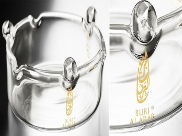 Bạn có biết rằng ngay cả một chiếc gạt tàn thuốc lá trong khách sạn 7 sao này cũng là loại đắt nhất thế giới. Nó được làm bằng thủy tinh chịu nhiệt borosilicate có gắn thêm ba viên kim cương chất lượng cao và có giá tới 7.250 USD.