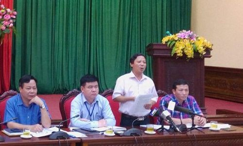 Ông Hoàng Đức Hạnh trao đổi thông tin với báo chí (ảnh Trinh Phúc). Ông Hoàng Đức Hạnh trao đổi thông tin với báo chí (ảnh Trinh Phúc).