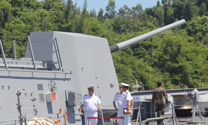 Hệ thống pháo đầu mũi chiến hạm Hệ thống pháo đầu mũi chiến hạm