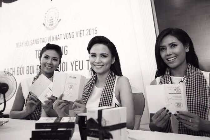 “Càng đọc sách, tôi thấy suy nghĩ của mình càng tích cực lên…”. “Càng đọc sách, tôi thấy suy nghĩ của mình càng tích cực lên…”.