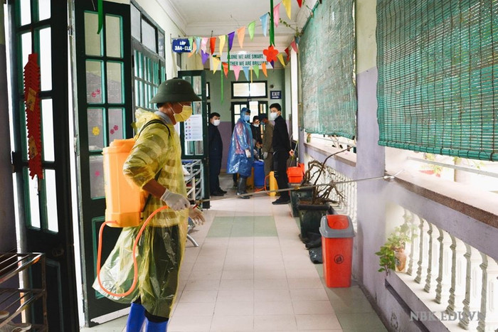 Hệ thống trường Nguyển Bỉnh Khiêm đã thực hiện nghiêm túc việc vệ sinh trường học (ảnh nguồn giaoduc.net.vn) Hệ thống trường Nguyển Bỉnh Khiêm đã thực hiện nghiêm túc việc vệ sinh trường học (ảnh nguồn giaoduc.net.vn)