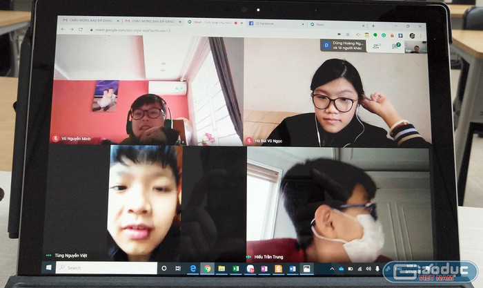 Việc học online đang trở thành xu hướng giáo dục mới (ảnh minh họa - nguồn giaoduc.net.vn). Việc học online đang trở thành xu hướng giáo dục mới (ảnh minh họa - nguồn giaoduc.net.vn).