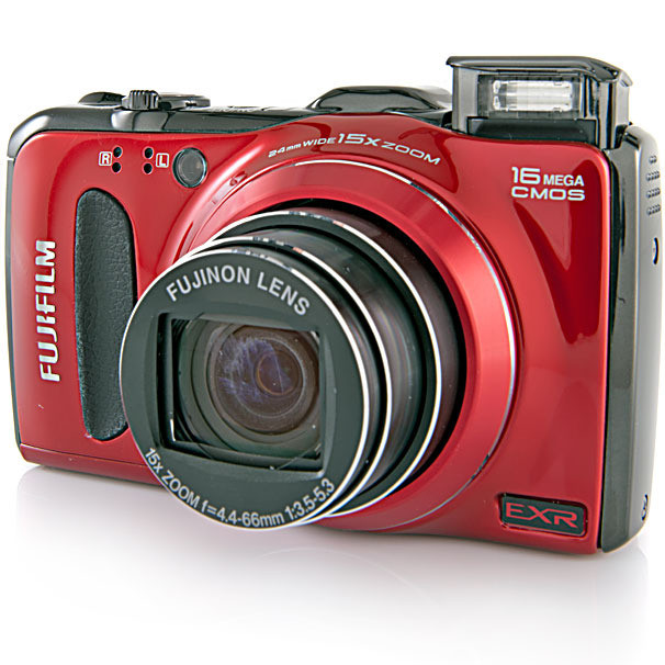 11. Fujifilm FinePix F550EXR Ưu điểm: Tính năng GPS nổi bật Video tốc độ cao và chế độ chụp liên tục Chế độ Manual Control, và chụp ảnh định dạng Raw Ống kính zoom quang 15x (24mm – 360mm) Nhược điểm: Nhiễu ảnh khi ở ISO cao. Nút điều chỉnh các chế độ hơi cứng gây khó điều khiển Đánh giá: FinePix F550EXR với zoom quang 15x có định vị GPS và một số tính năng khác hơn hẳn các máy thông thường nhưng hình ảnh và chất lượng video thì lại kém hơn so với các đối thủ cạnh tranh. Giá tham khảo: 349.99$