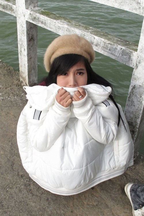 Anh ơi đừng bỏ em trên hoang đảo! Anh ơi đừng bỏ em trên hoang đảo!