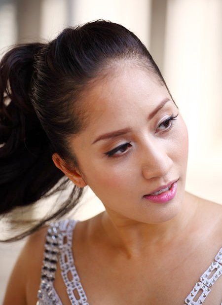 Kiện tướng dance sports Khánh Thi - người từng ngồi ghế nóng Bước nhảy hoàn vũ 2010, 2012 Kiện tướng dance sports Khánh Thi - người từng ngồi ghế nóng Bước nhảy hoàn vũ 2010, 2012