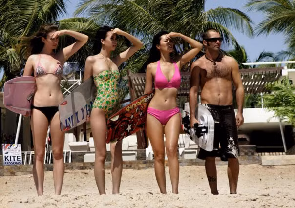 Ôi! Đằng kia có mấy anh đẹp trai quá!!!