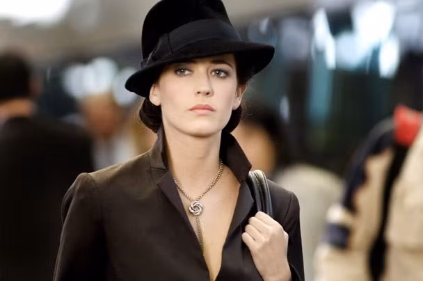 Eva Green sinh năm 1980, nổi bật qua các phim The Dreamers (2003), Kingdom of Heaven (2005, thu về 211 triệu USD), Casino Royale (2006, thu 594,7 triệu USD), cô cũng đang tham gia phim Dark Shadows sẽ công chiếu trong năm nay.