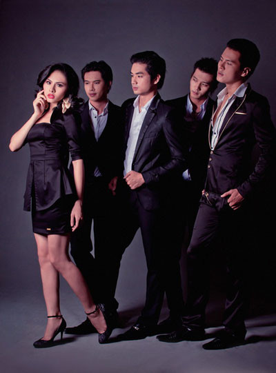 Những 4 anh chàng theo đuổi mình, biết chọn ai cho "xứng tầm" được nhỉ???