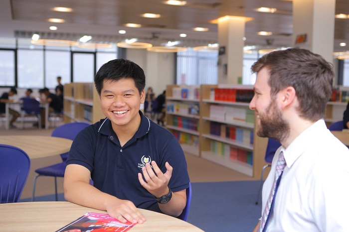 Phạm Long Vũ, học sinh lớp 12 trường Vinschool đạt 8.0 IELTS sau 4 tháng ôn luyện. ảnh: vinschool.