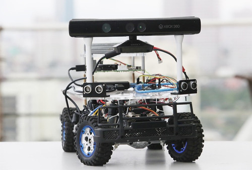 FPT cấp 8 xe đua không người lái cho các trường đại học ảnh 1 FPT cấp 8 xe đua không người lái cho các trường đại học ảnh 1