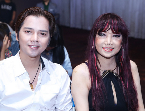 Ca sĩ Bảo Yến và con trai Nhã Ca.