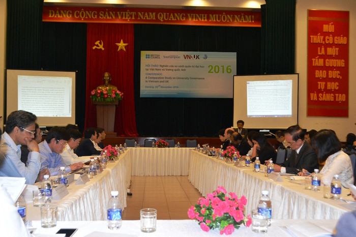 Nhiều trường đại học lớn ở miền Trung cũng tham dự hội thảo. Ảnh: An Nguyên Nhiều trường đại học lớn ở miền Trung cũng tham dự hội thảo. Ảnh: An Nguyên