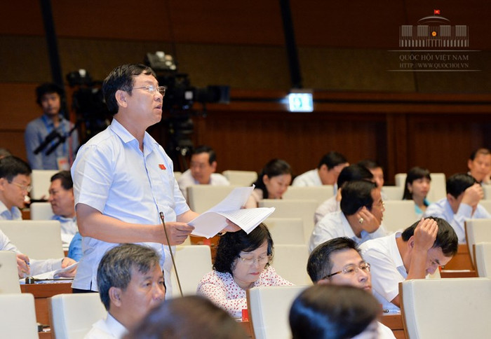 Đại biểu Quốc hội Nguyễn Hữu Chính (Đoàn Hà Nội) - ảnh nguồn quochoi.vn.