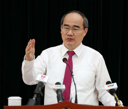 Ông Nguyễn Thiện Nhân Ủy viên Bộ Chính trị, Bí thư Thành ủy Thành phố Hồ Chí Minh, Chủ tịch Ủy ban Trung ương Mặt trận Tổ quốc Việt Nam (ảnh nguồn Vietnamnet.vn). Ông Nguyễn Thiện Nhân Ủy viên Bộ Chính trị, Bí thư Thành ủy Thành phố Hồ Chí Minh, Chủ tịch Ủy ban Trung ương Mặt trận Tổ quốc Việt Nam (ảnh nguồn Vietnamnet.vn).