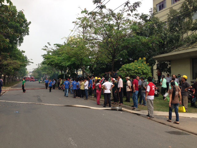 TP.HCM: Cháy kinh hoàng tại khu chế xuất Linh Trung 2 ảnh 5 TP.HCM: Cháy kinh hoàng tại khu chế xuất Linh Trung 2 ảnh 5