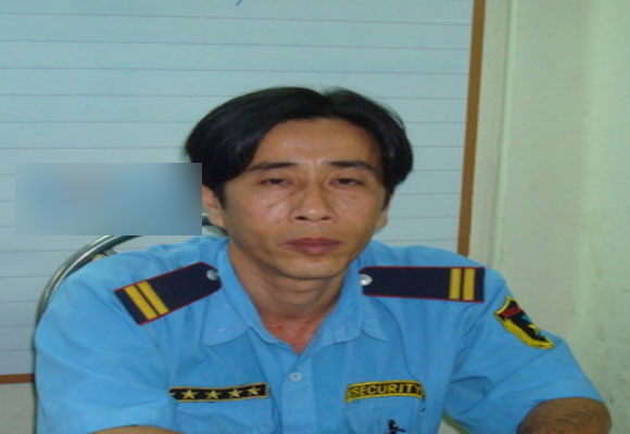 Tú ông Huỳnh Văn Cải tại cơ quan công an