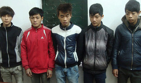 Các đối tượng gây án.