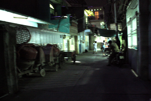 Nổ súng truy sát sau va chạm xe Nổ súng truy sát sau va chạm xe