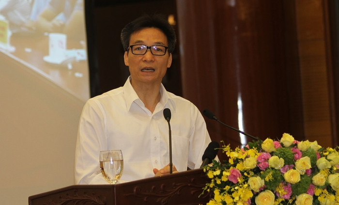 Phó Thủ tướng Vũ Đức Đam cho rằng: &quot;Giáo viên môn nào dạy môn đó, cấp nào dạy cấp đó, không được máy móc điều giáo viên cấp này dạy cấp khác&quot;. (Ảnh: Thùy Linh)