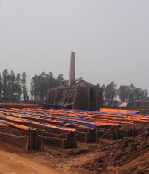 Khu vực lò gạch. Khu vực lò gạch.