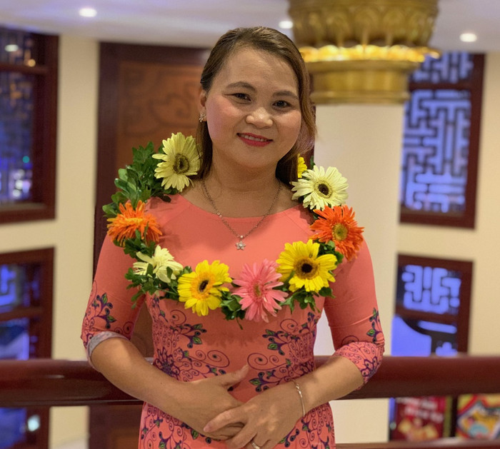 Thấm thoắt 13 năm trong ngành, ngần ấy thời gian với biết bao niềm vui, nỗi buồn và khó khăn thử thách ấy song cô Hòa vẫn miệt mài với công việc để hoàn thành tốt nhiệm vụ mà ngành đã giao phó (Ảnh: Thùy Linh) Thấm thoắt 13 năm trong ngành, ngần ấy thời gian với biết bao niềm vui, nỗi buồn và khó khăn thử thách ấy song cô Hòa vẫn miệt mài với công việc để hoàn thành tốt nhiệm vụ mà ngành đã giao phó (Ảnh: Thùy Linh)