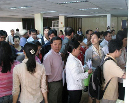 Rất nhiều “đại gia” đăng ký thất nghiệp cùng nhóm đối tượng “nghèo”. Rất nhiều “đại gia” đăng ký thất nghiệp cùng nhóm đối tượng “nghèo”.