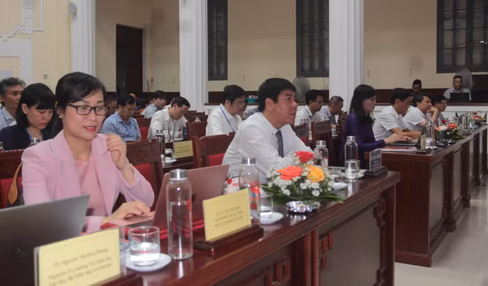 Các đại biểu tham gia hội thảo đã có những chia sẻ về vai trò của từng cơ quan, tổ chức trong cơ sở giáo dục đại học khi thực hiện tự chủ. Ảnh: AN Các đại biểu tham gia hội thảo đã có những chia sẻ về vai trò của từng cơ quan, tổ chức trong cơ sở giáo dục đại học khi thực hiện tự chủ. Ảnh: AN