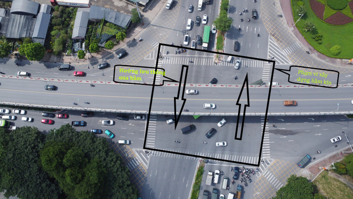 Phạm vi xây dựng hầm kín và hướng lưu thông qua hầm. Ảnh: Trung Dũng Phạm vi xây dựng hầm kín và hướng lưu thông qua hầm. Ảnh: Trung Dũng