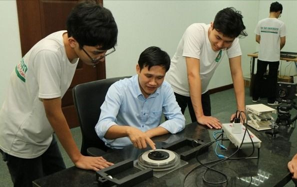 Sinh viên Trường Đại học Tân Tạo trong giờ học (Ảnh: Website nhà trường). TTU-co-gi-04.jpg
