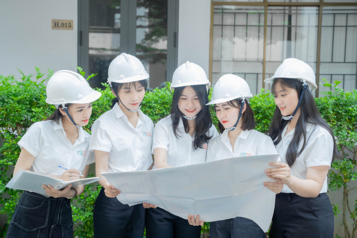 Sinh viên Trường Đại học Giao thông vận tải Thành phố Hồ Chí Minh (Ảnh: Website nhà trường). TN_00636-2048x1365.jpg
