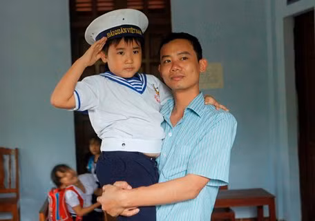 Nhà báo Hán Phi Long trong chuyến công tác tại quần đảo Trường Sa