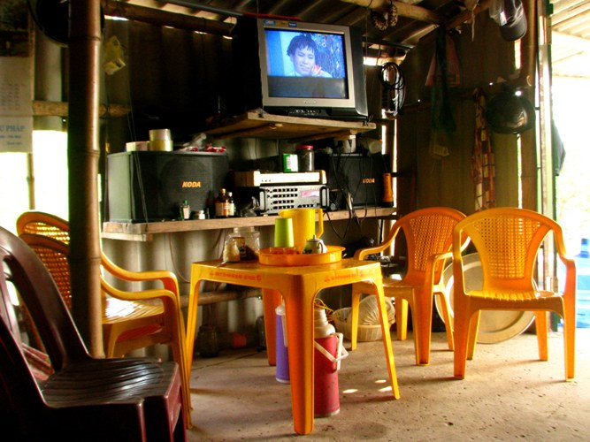 Một góc “phòng khách”. Một góc “phòng khách”.