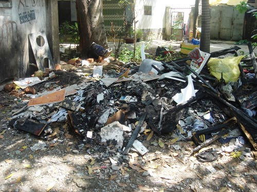 Những vật dụng bị cháy trong nhà cháu bé ngày 12/5 vừa qua. Những vật dụng bị cháy trong nhà cháu bé ngày 12/5 vừa qua.