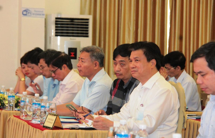 Thứ trưởng Nguyễn Hữu Độ đánh giá cao hiệu quả việc bồi dưỡng giáo viên cho chương trình giáo dục phổ thông mới thời gian qua. Ảnh: AN Thứ trưởng Nguyễn Hữu Độ đánh giá cao hiệu quả việc bồi dưỡng giáo viên cho chương trình giáo dục phổ thông mới thời gian qua. Ảnh: AN