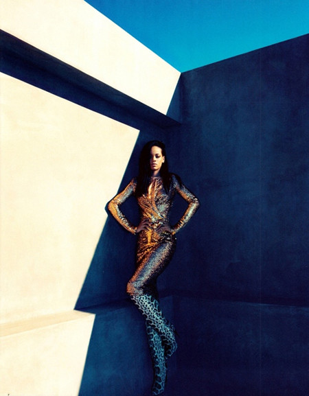 Chia sẻ về thân hình cực chuẩn của mình, Rihanna cho biết: "Tôi không quan tâm thân hình tôi sẽ thế nào, tôi chỉ ăn mọi thứ mà tôi thích"