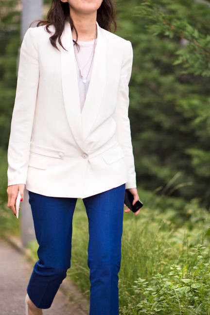 Áo vest và quần âu - kiểu trang phục vốn chỉ dành cho các quý ông đã được nữ tính hóa bởi những cô nàng cá tính Áo vest và quần âu - kiểu trang phục vốn chỉ dành cho các quý ông đã được nữ tính hóa bởi những cô nàng cá tính