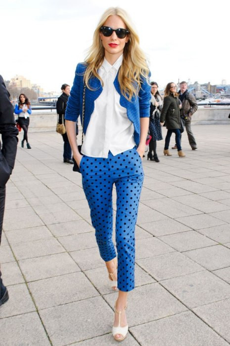 Sự kết hợp độc đáo này là một gợi ý cho các cô gái cá tính và năng động Sự kết hợp độc đáo này là một gợi ý cho các cô gái cá tính và năng động