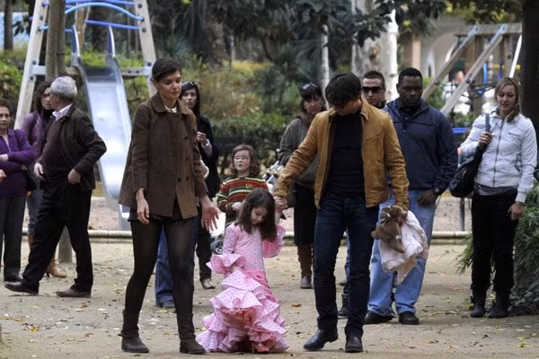 Hình ảnh thời kì còn hạnh phúc mặn nồng của cặp đôi Tom Cruise và Katie Holmes.