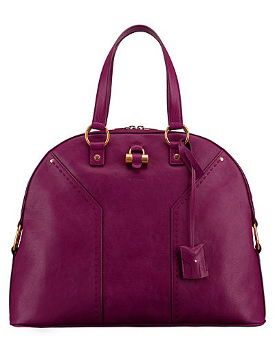 Không chỉ có riêng Armani giới thiệu những mẫu túi big-size trong BST của mình, cả Yves Saint Laurent cũng đưa ra một số mẫu túi big-size sang trọng và thanh lịch để các quý cô lựa chọn Không chỉ có riêng Armani giới thiệu những mẫu túi big-size trong BST của mình, cả Yves Saint Laurent cũng đưa ra một số mẫu túi big-size sang trọng và thanh lịch để các quý cô lựa chọn