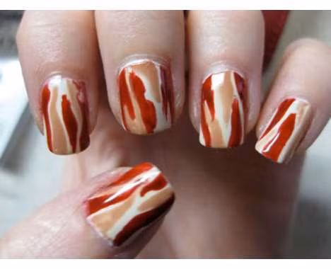 Vẽ móng theo trường phái trừu tượng