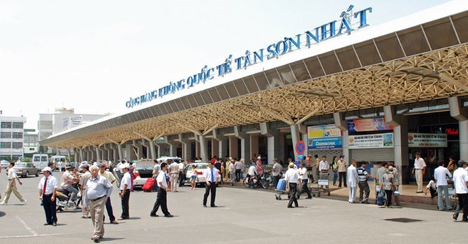 Ông Trần Đình Bá cho rằng, tiềm năng của Tân Sơn Nhất rất lớn, hoàn toàn có thể mở rộng để đáp ứng nhu cầu 80 - 90 triệu lượt khách/năm- ảnh nguồn Chinhphu.vn Ông Trần Đình Bá cho rằng, tiềm năng của Tân Sơn Nhất rất lớn, hoàn toàn có thể mở rộng để đáp ứng nhu cầu 80 - 90 triệu lượt khách/năm- ảnh nguồn Chinhphu.vn