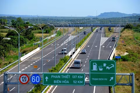 VEC đề xuất tăng phí trên đường cao tốc TP. Hồ Chí Minh – Long Thành – Dầu Giây - ảnh nguồn Báo Đầu tư.