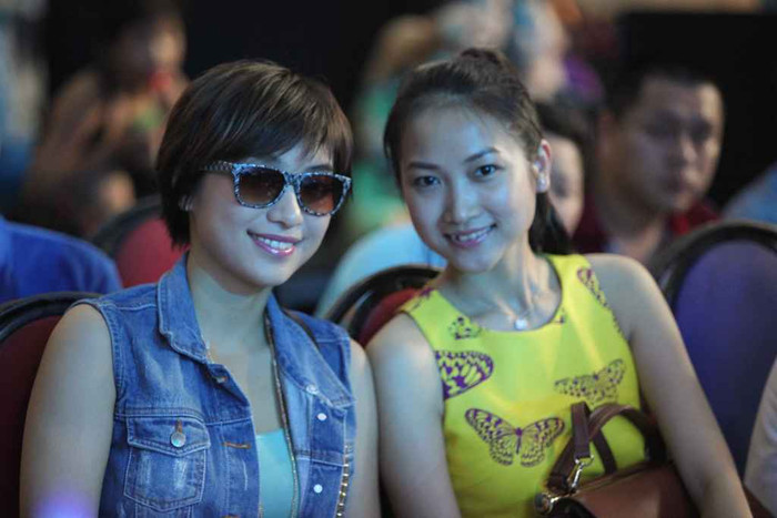 Yến Phương và Tiêu Châu Như Quỳnh Yến Phương và Tiêu Châu Như Quỳnh