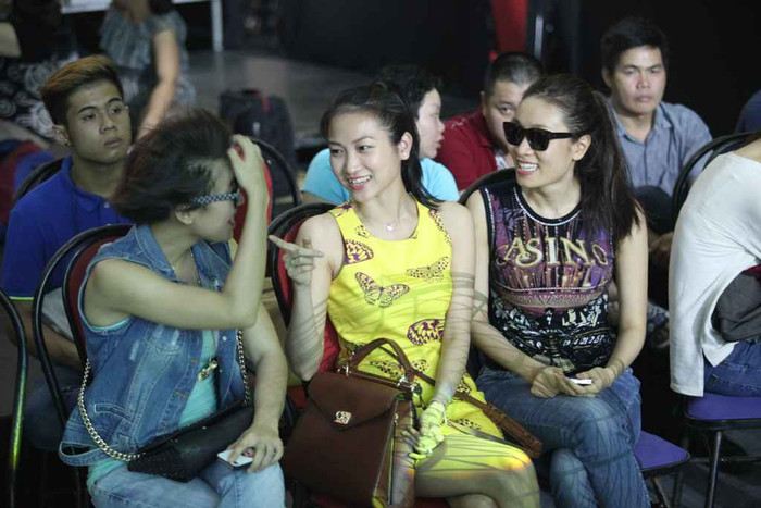 Cô cũng khá thân thiết với 2 cháu gái của Lam Trường là Minh Thư và Tiêu Châu Như Quỳnh. Cô cũng khá thân thiết với 2 cháu gái của Lam Trường là Minh Thư và Tiêu Châu Như Quỳnh.