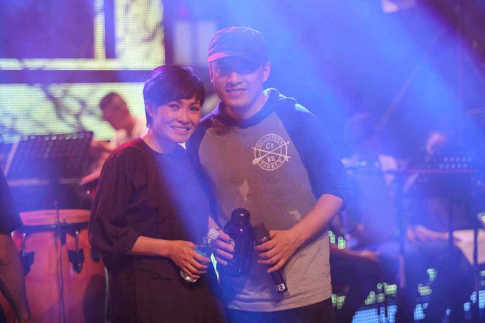 Nói về tin đồn rạn nứt, Phương Thanh cho biết, sự vắng mặt của Lam Trường trong liveshow Dấu Ấn của chị là do anh đã nhận lời biểu diễn cho liveshow Minh Tuyết từ trước đó. Còn sự vắng mặt của chị khi Lam Trường tổ chức họp báo là do Phương Thanh đang ở Hàn Quốc để tham gia một chương trình truyền hình. Chứ giữa cả hai không hề có một mâu thuẫn nào. Nói về tin đồn rạn nứt, Phương Thanh cho biết, sự vắng mặt của Lam Trường trong liveshow Dấu Ấn của chị là do anh đã nhận lời biểu diễn cho liveshow Minh Tuyết từ trước đó. Còn sự vắng mặt của chị khi Lam Trường tổ chức họp báo là do Phương Thanh đang ở Hàn Quốc để tham gia một chương trình truyền hình. Chứ giữa cả hai không hề có một mâu thuẫn nào.